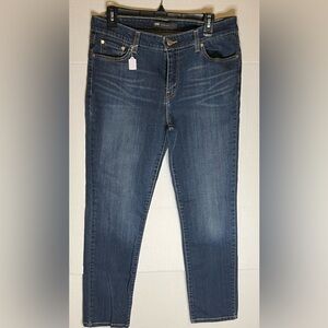 Levi’s Mid Rise Skinny